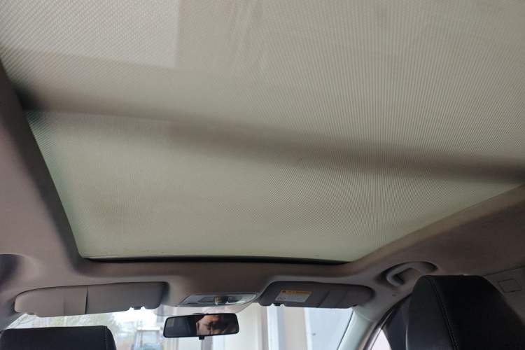 Used MG ZS 2018 1.5L Automatic Luxury Edition China V Standard