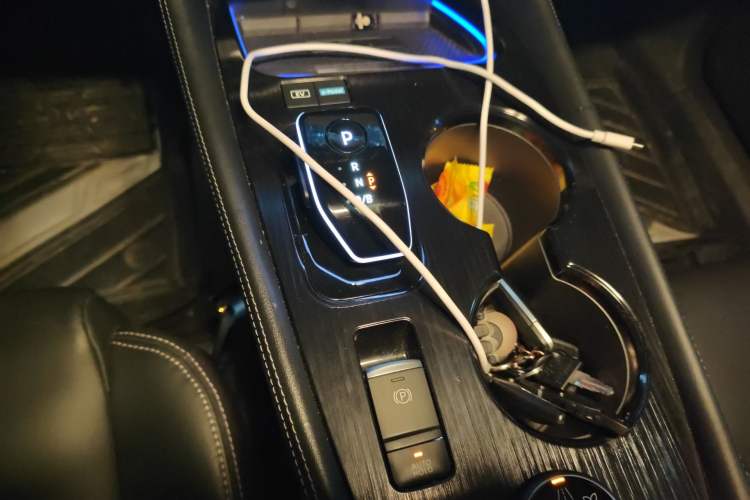 Used Nissan X-Trail 2023 e-POWER Ultra-Hybrid Dual-Motor All-Wheel-Drive Supreme Edition Gear Lever