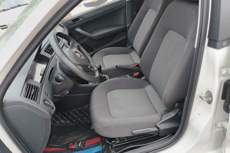 Used Volkswagen Santana 2016 1.4L Manual Fashion Edition
