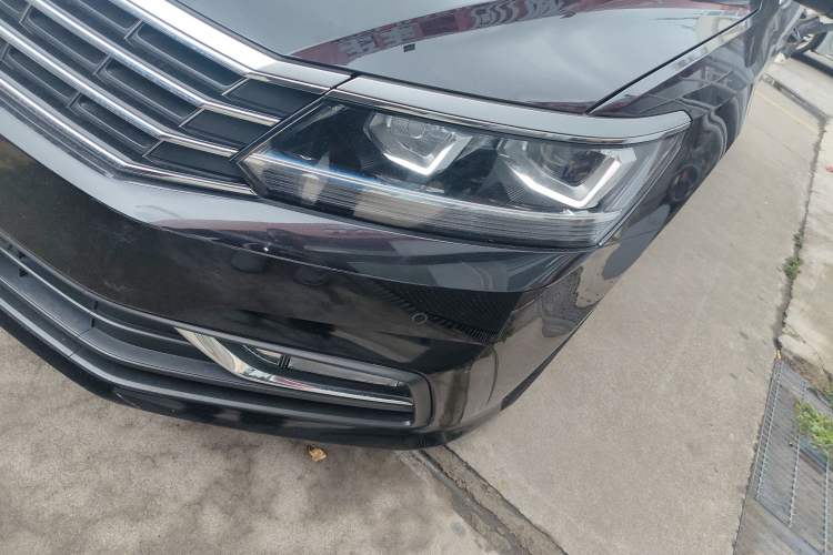 Used Volkswagen Passat 2017 330TSI DSG Luxury Edition
