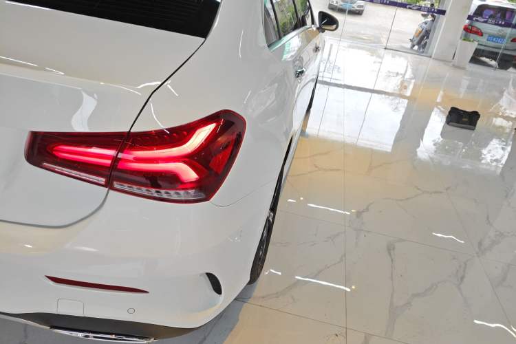 Used Mercedes-Benz A-Class 2022 Revised Version A 200 L Sport Sedan Fashionable Style