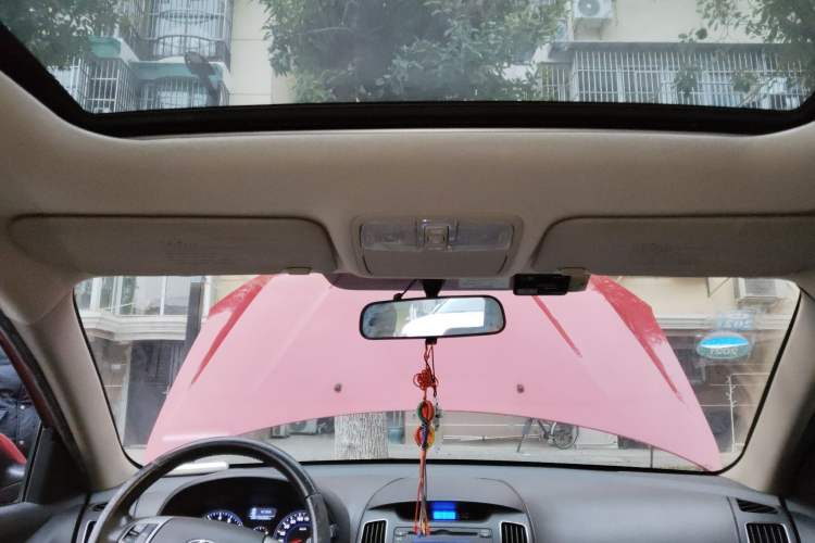 Used Hyundai Celesta 2011 1.6L Automatic Luxury Version
