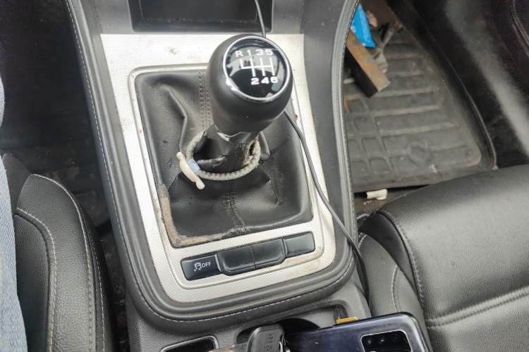 Used MG 6 2017 20T Manual Luxury Smart Connect Version China V Standard Gear Lever