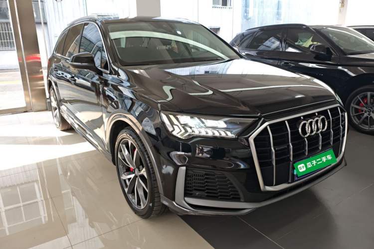 Used Audi Q7 2020 55 TFSI quattro S line sports model

