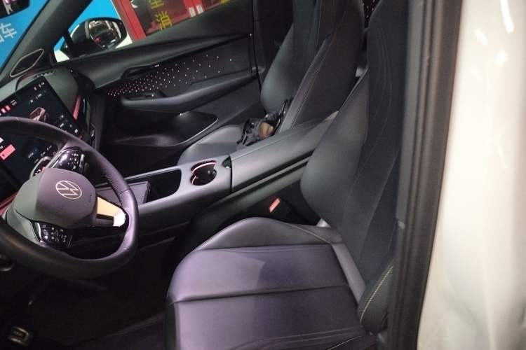 Used Volkswagen ID.UNYX 2024 Ultra Long-Range Version Left Front Seat