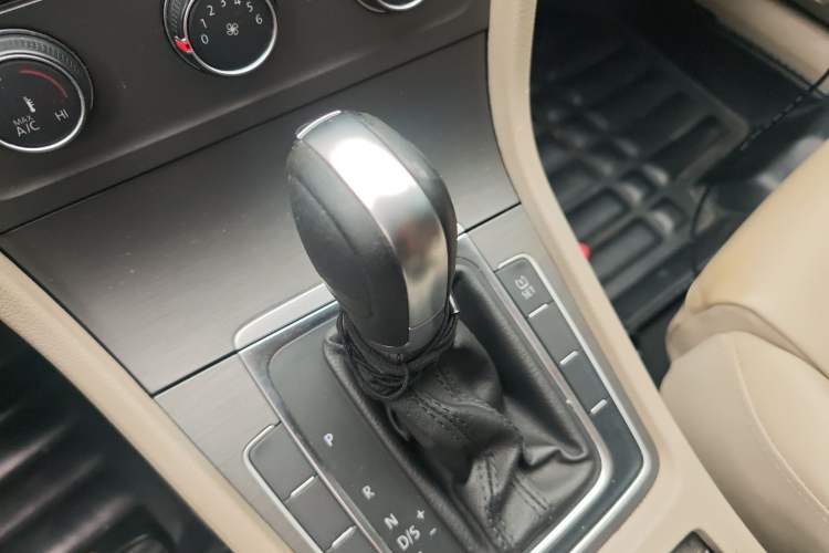 Used Volkswagen Golf 2014 1.6L Automatic Comfort Model