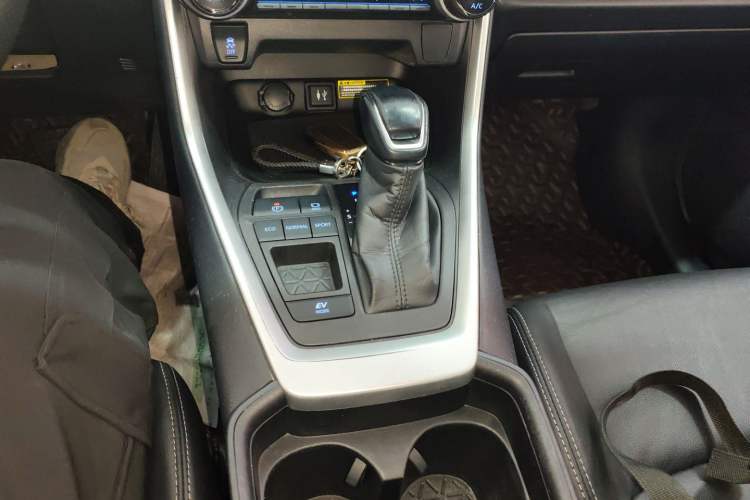 Used Toyota Wildlander 2021 Dual-Engine 2.5L E-CVT Two-Wheel Drive Luxury Edition