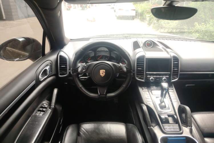 Used Porsche Cayenne 2013 3.6L automatic transmission U.S. specification Steering Wheel