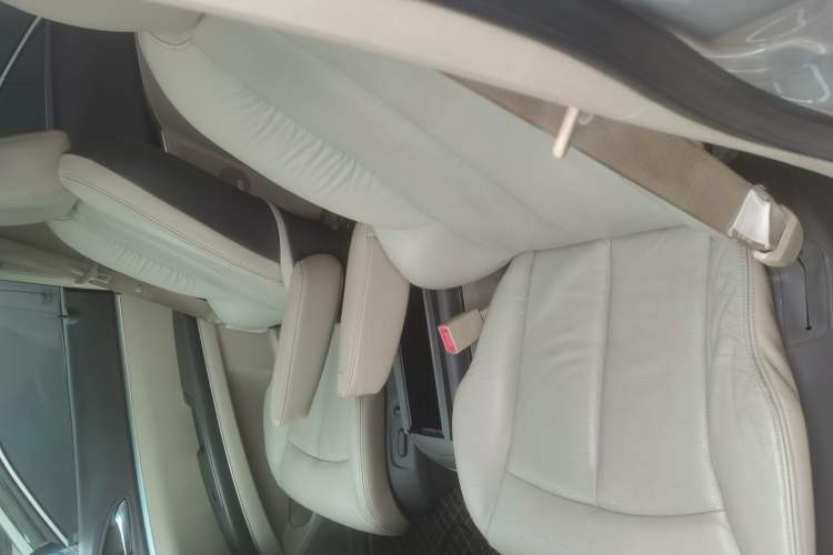 Used Buick GL8 2011 3.0L XT Luxury Business Flagship Edition