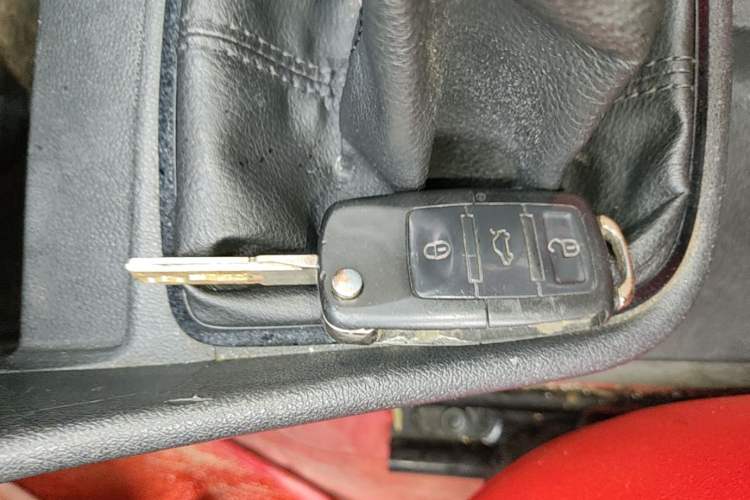 Used Volkswagen Santana 2015 1.4L Manual Fashion Edition Vehicle Key