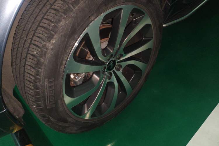 Used Land Rover Discovery Sport New Energy 2022 Facelifted P300e Plug-in Hybrid Electric Version
