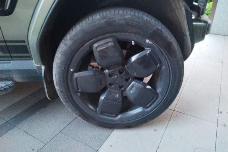 Used iCAR V23 2025 501 Four-Wheel Drive Intelligent Driving Version Right Front Wheel Hub