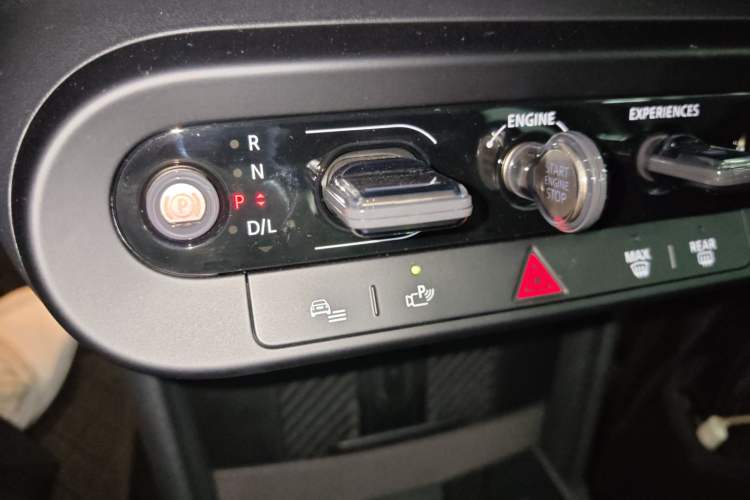 Used MINI MINI 2025 1.5T COOPER Classic Edition Five-Door Version