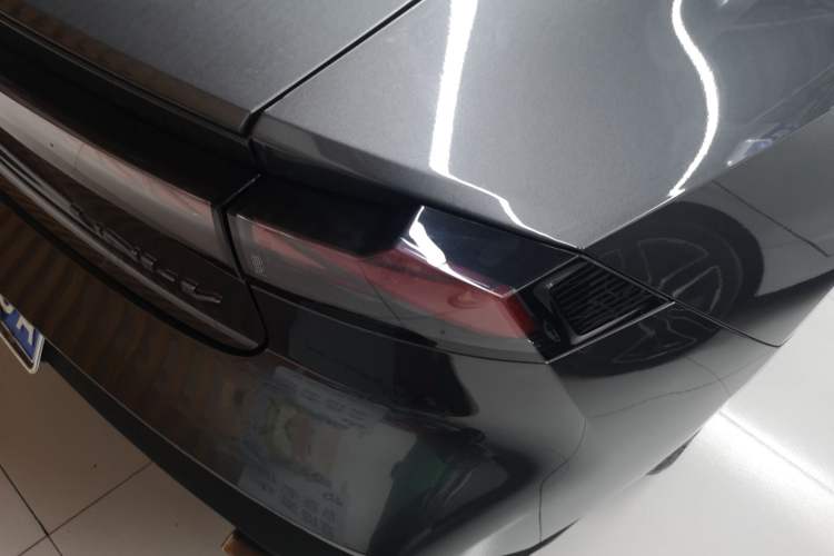 Used CHANGAN UNI-V 2023 1.5T Prestige Model Exterior 3