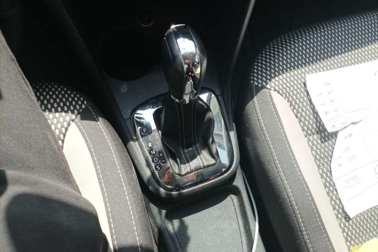 Used Volkswagen Polo 2012 1.6L Cross Polo Automatic Transmission Gear Lever