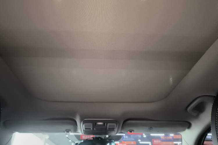 Used Geely Auto Emgrand X7 Sport 2018 1.8TD Automatic Two-Wheel Drive Smart Connect 4G Internet Edition