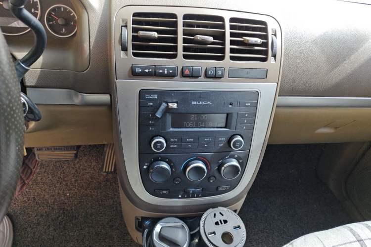 Used Buick GL8 2013 2.4L Classic Edition
