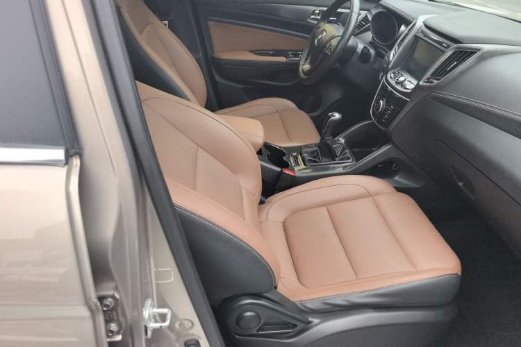 Used Changan CS75 2017 Shangkui Edition 1.5T Manual Fengxiang Model