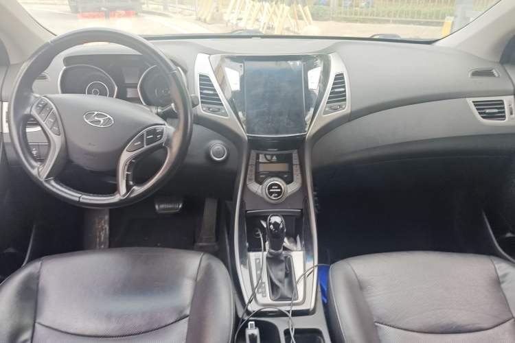 Used Hyundai Elantra (5th Generation / Langdong) 2015 1.6L Automatic Luxury Model
