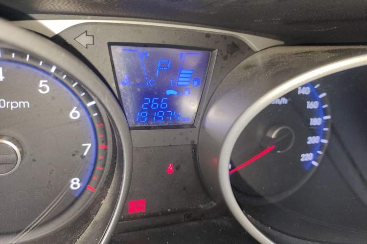 Used Hyundai ix35 2013 2.0L Automatic Two-Wheel Drive Smart GLS China IV Standard
