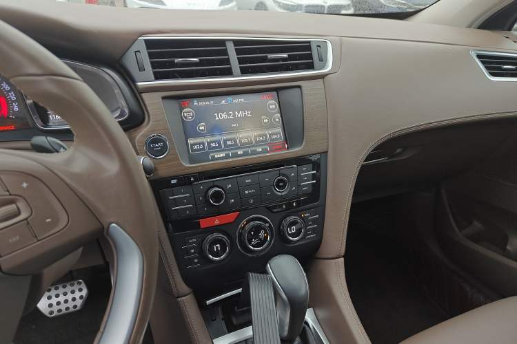 Used DS 6 2014 1.6T Prestige Edition THP200
