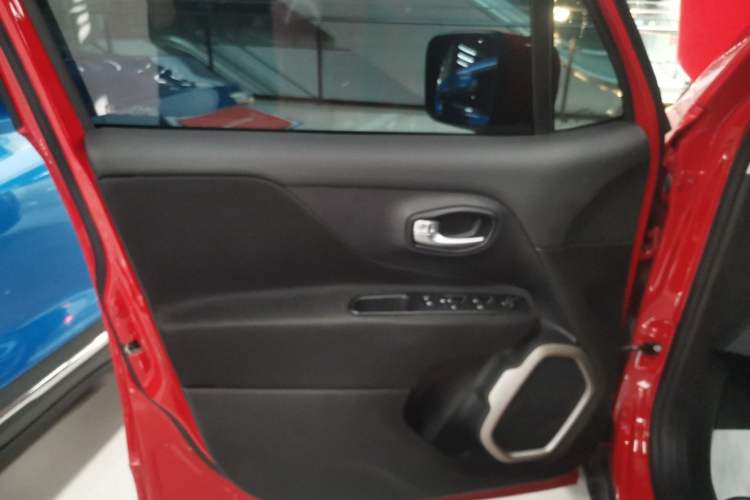 Used Jeep Renegade 2018 Connected Large Screen Version 180T Automatic High-Energy Edition