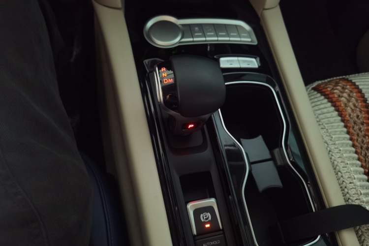 Used Foton General G7 2022 2.0T Diesel Automatic 2WD Enjoyment Version with Long Bed 4F20TC
