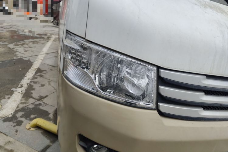 Used Foton Scenic G9 2017 2.4L Gasoline Commercial Version Long Wheelbase 6-Seater 4G69
