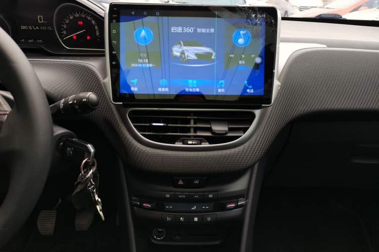 Used Peugeot 2008 2014 1.6L Manual Fashion Edition