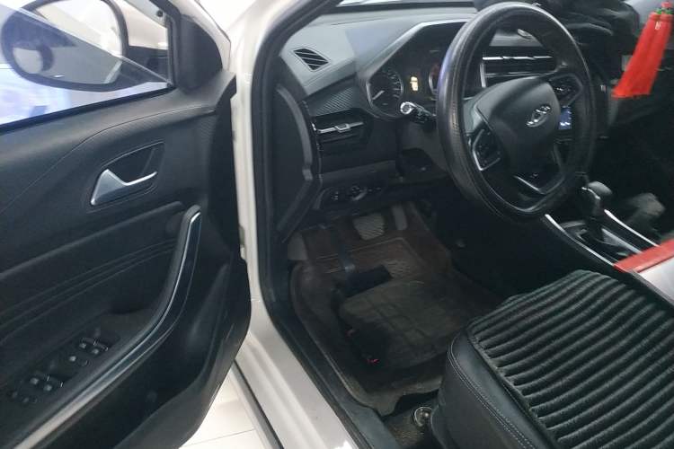 Used Chery Tiggo 3X 2021 PLUS 1.5L CVT Thrilling Red Date Edition