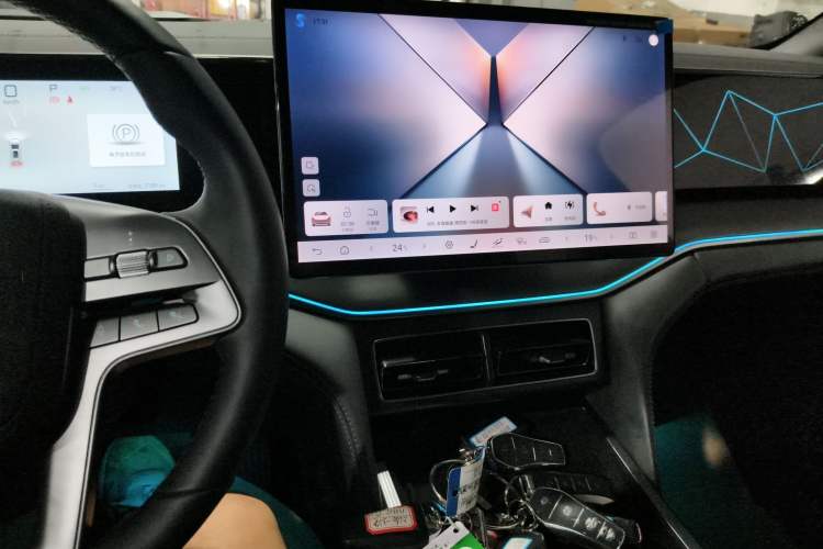 Used BYD Song L DM-i 2025 Intelligent Driving Version 160 km Beyond-Range Type