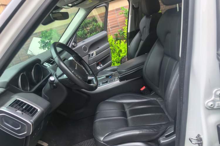 Used Land Rover Range Sport 2017 3.0 SC V6 SE Left Front Seat