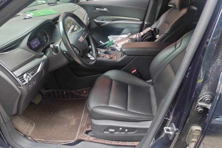 Used Cadillac XT4 2021 28T Two-Wheel Drive Leading Version Left Front Seat