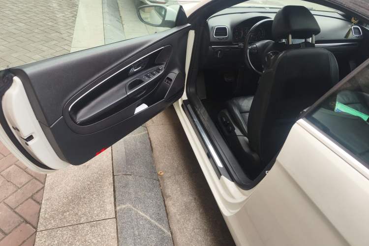 Used Volkswagen Eos 2011 2.0 TSI
