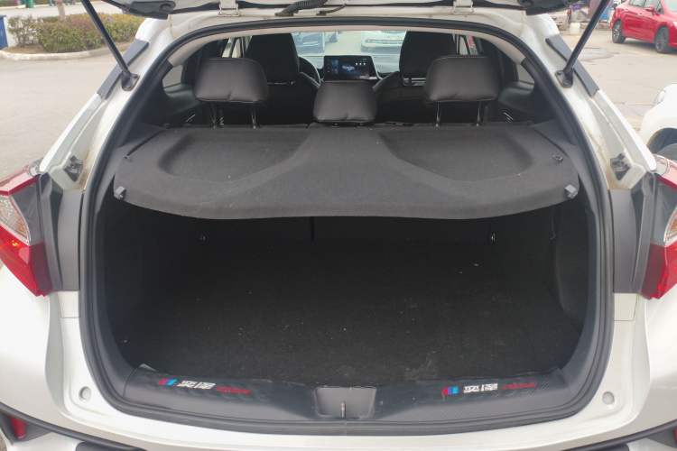 Used Toyota IZOA 2023 2.0L Yixing Version
