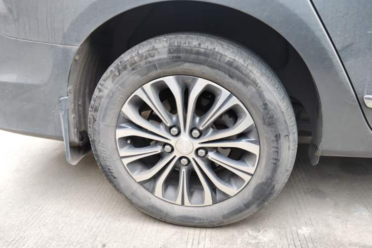 Used Buick GL8 2022 Land Business Class 652T Luxury Model
