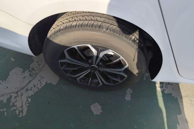 Used Roewe i6 MAX New Energy 2023 EV 420 Skyroof Special Edition
