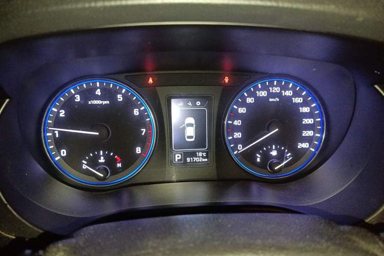 Used Hyundai Mistra 2014 1.8L Automatic Smart GLS Instrument Cluster