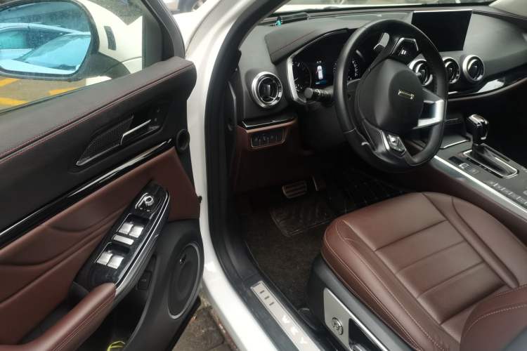 Used Wey VV5 2017 2.0T Ultra-Luxury Version Driver Seat