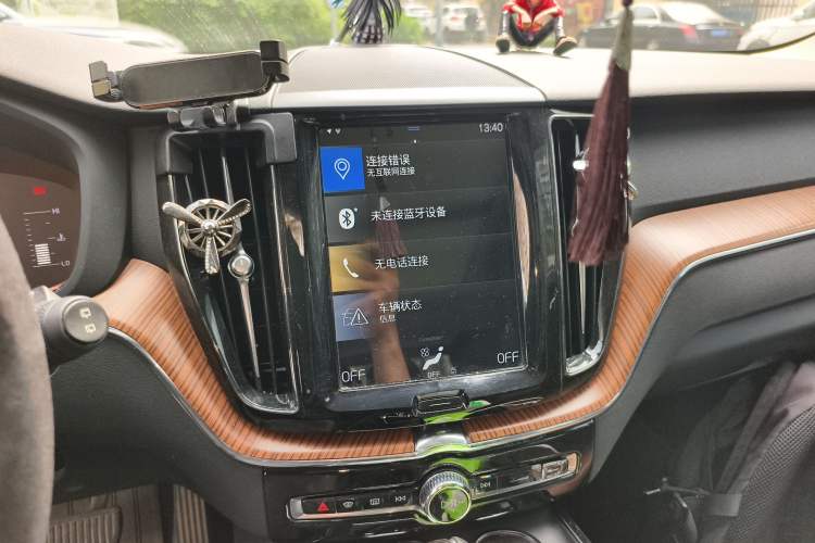 Used Volvo XC60 2019 T5 4x4 Smart Edition China VI Standard