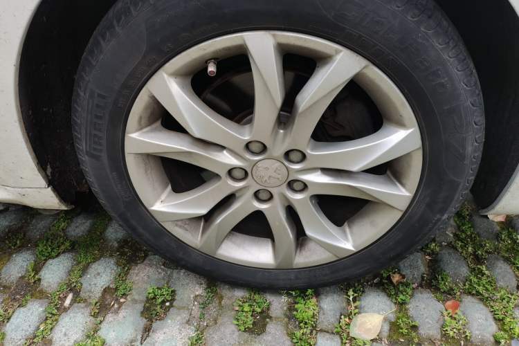Used Peugeot 508 2012 2.0L Automatic Smart Enjoyment Version Right Front Wheel Hub