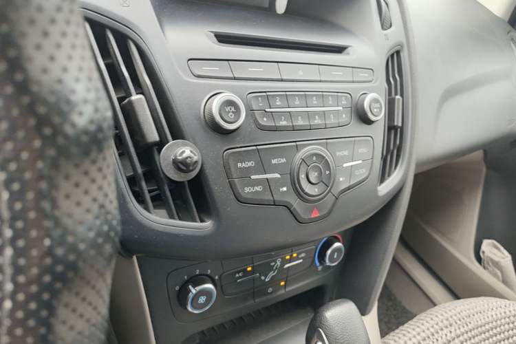 Used Ford Focus 2015 Sedan 1.6L Automatic Comfort Model
