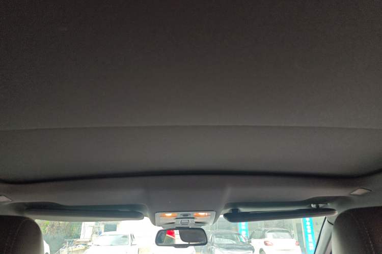 Used Land X7 2015 2.0T Panoramic Prestige Edition Headliner