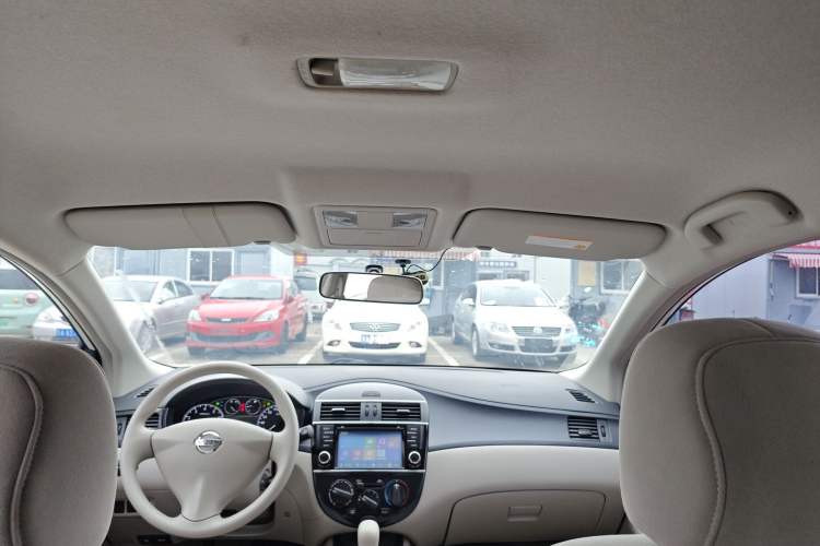 Used Nissan Tiida 2011 1.6L CVT Comfort Model Headliner