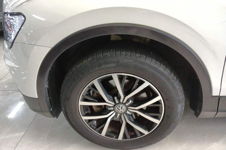 Used Volkswagen Tiguan L 2018 330TSI Automatic Two-Wheel Drive Comfort Edition