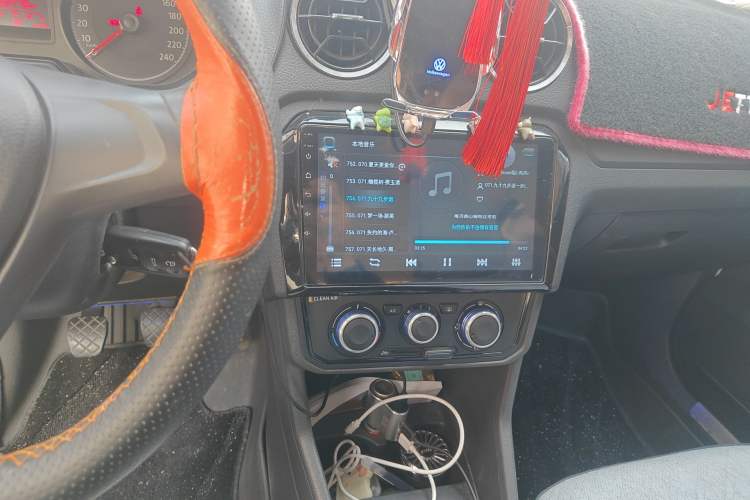 Used Volkswagen Jetta 2017 1.5L Manual Fashion Edition
