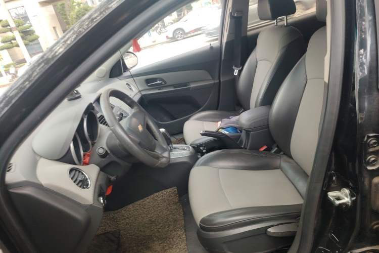 Used Chevrolet Cruze 2013 1.6L SE AT
