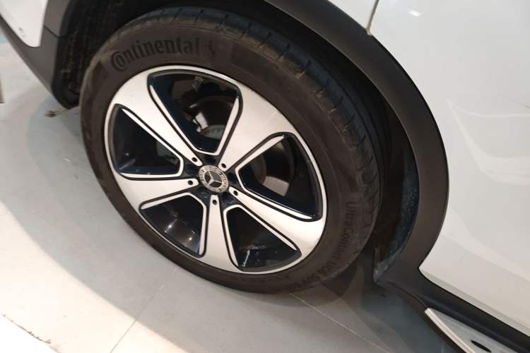 Used Mercedes-Benz GLC 2020 GLC 300 L 4MATIC Luxury Model