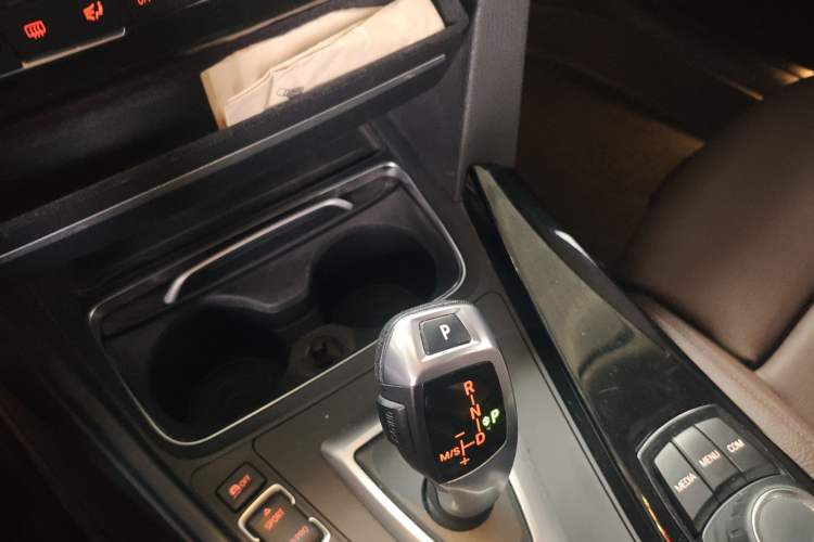 Used BMW 3 Series 2018 318Li Gear Lever