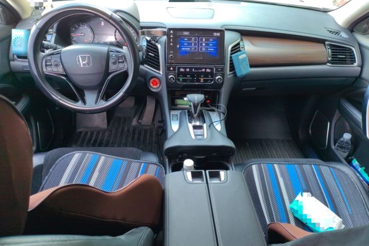 Used Honda Avancier 2019 240TURBO Two-Wheel Drive Elite Edition Center Console